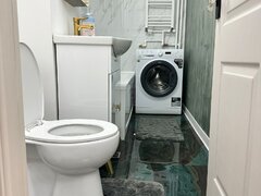 13 Septembrie, Liberty Mall, Jumboo, Spital Panduri